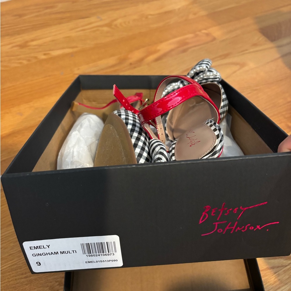 NEW Betsey Johnson Emely Gingham Heels - Picture 6 of 6